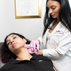 VAIN Medi Spa - Dermal Filler Injections to contour the jawline.