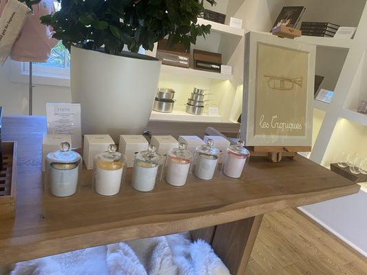 Finesse, The Store by null