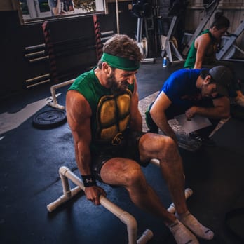 CrossFit West Seattle - Gyms Near Me - Seattle, Washington