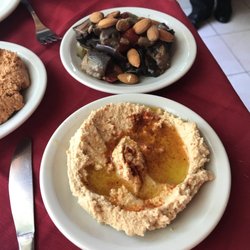 Marmara - Hummus, salada de berinjela