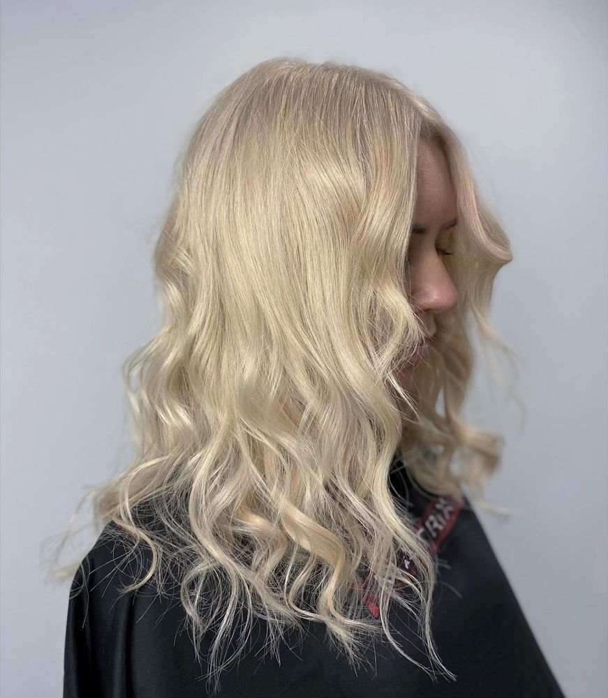 Sashag Hair Logo