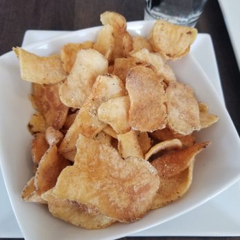 Drifters Kitchen and Bar - House made chips with ranch seasoning - Cocktail Bars Near Me - Ridge, New York