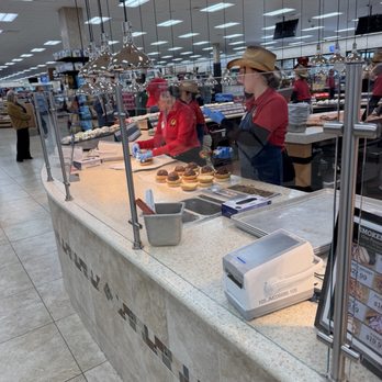 Buc-ee's - Making chopped brisket sandwiches - Souvenir Shops Near Me - Pass Christian, Mississippi