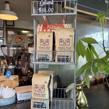 Mas Cafe - Coffee & Tea Near Me - Seattle, Washington