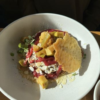 Dignita Hoftuin - Breakfast & Brunch Near Me - Amsterdam, New Hampshire