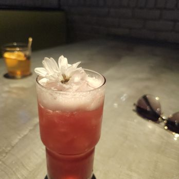 Colton's Social House - Missing a lot of the garnish that was included on their menu but it was a good non alcoholic drink - New American Near Me - Clovis, California