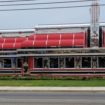 Sunliner Diner - Diners Near Me - Pigeon Forge, Tennessee Sunliner Diner - Diners Near Me - Pigeon Forge, Tennessee
