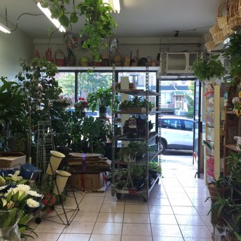 Creative Flower Shop - Florists Near Me - Middle Village, New York
