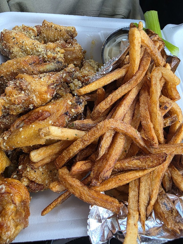 Food from Jr’s Kitchen