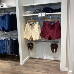 Banana Republic Factory Store