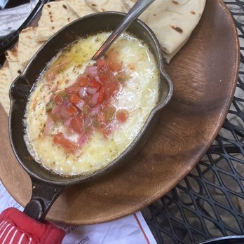 Ché - Queso fundido - Argentine Near Me - Cincinnati, Ohio Ché - Queso fundido - Argentine Near Me - Cincinnati, Ohio