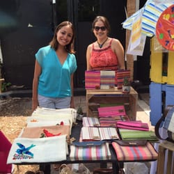 Le Bazar De Paseo Montejo - Empresarias yucatecas en Le Bazar. Toh es una empresa de bolsas lindísimas elaboradas por artesanas locales. :)