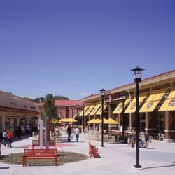 Chicago Premium Outlets