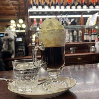 Demel - Cafes Near Me - Vienna, 9