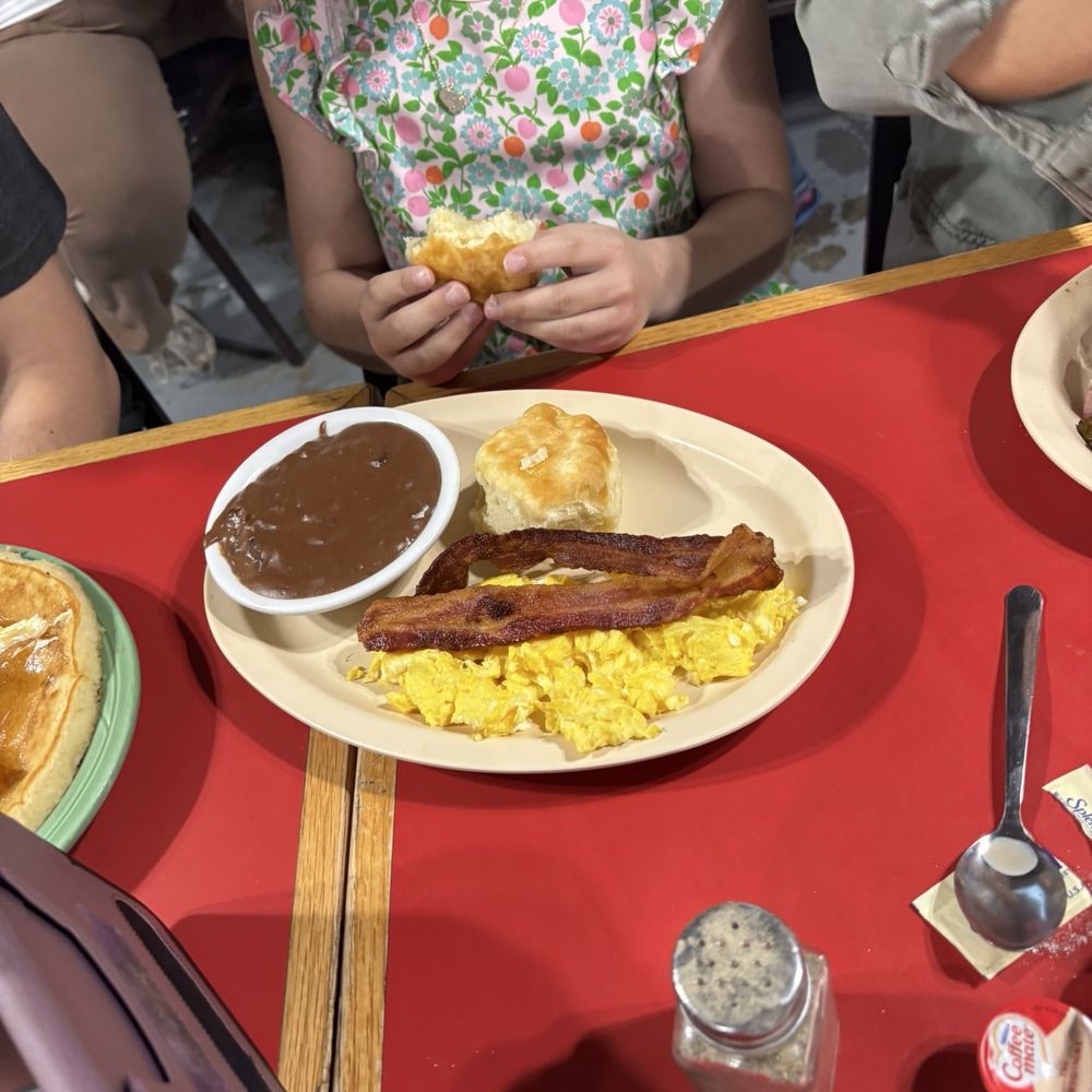 Triangle Cafe - Bacon, eggs, biscuit, and chocolate gravy (more like chocolate pudding) - Desserts Near Me - Batesville, Arkansas Triangle Cafe - Bacon, eggs, biscuit, and chocolate gravy (more like chocolate pudding) - Desserts Near Me - Batesville, Arkansas