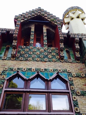 El Capricho de Gaudí by null