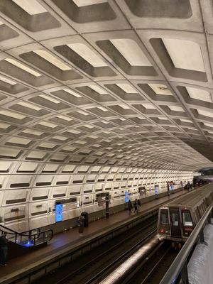 DUPONT CIRCLE METRO STATION - Updated August 2025 - 87 Photos & 56