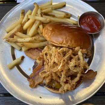 Eureka! - Cowboy burger - American Near Me - Cupertino, California