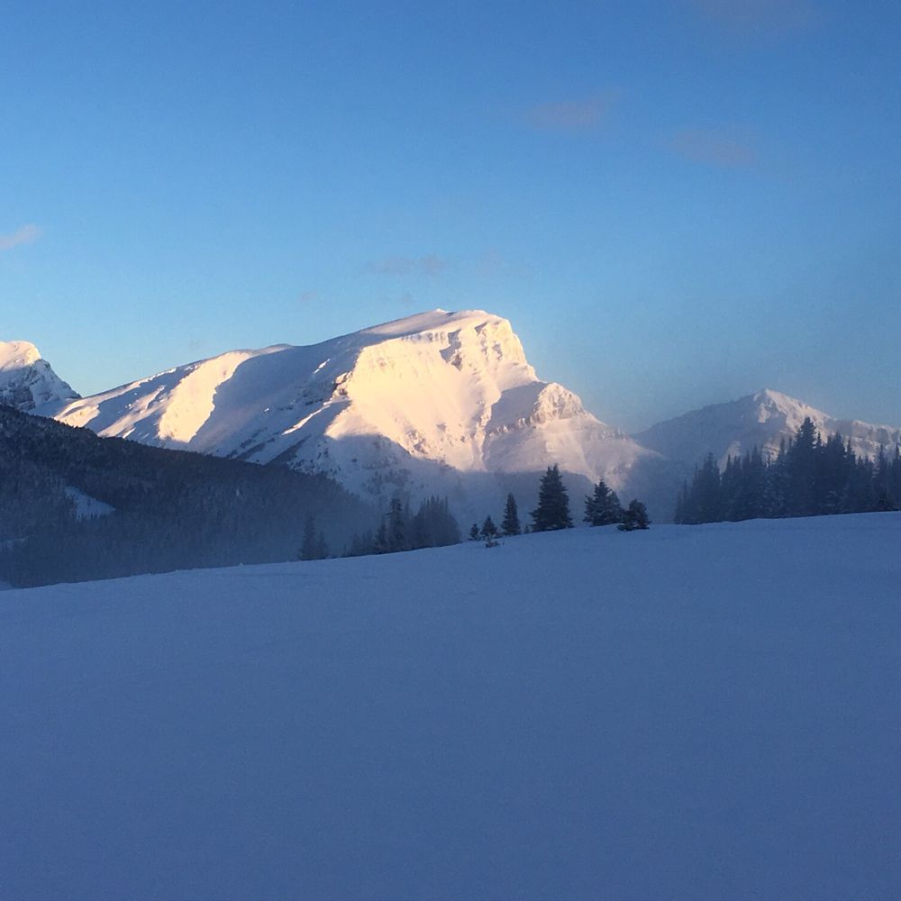 Sunshine Mountain Lodge - Ski Resorts Near Me - Banff, Alberta Sunshine Mountain Lodge - Ski Resorts Near Me - Banff, Alberta