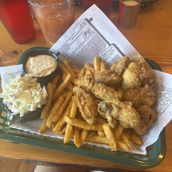 Hook & Line Pub - Fried oyster basket - Seafood Near Me - Port Angeles, Washington Hook & Line Pub - Fried oyster basket - Seafood Near Me - Port Angeles, Washington