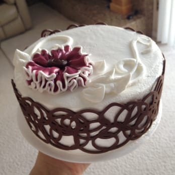 Mannino's Bakery - The best looking cake - Bakeries Near Me - Sterling Heights, Michigan