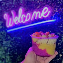Pitaya and mango bowl!