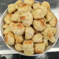 A Slice of NY Pizza - Garlic Knots
