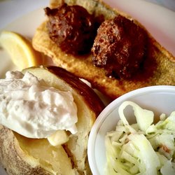 Oscar's Bar and Grill