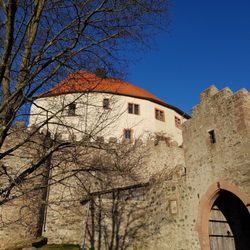 Schloss Reichenberg - Eingang und Schloss