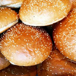 Burgerwood - Pain frais journalier
Daily fresh buns