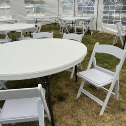 T&C Rentals - Round tables with chairs