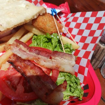Friday's Crabhouse - The BLT. Two slices of bacon, one slice undercooked. - Seafood Near Me - Friday Harbor, Washington