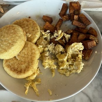 La Estancia Argentina Hallandale - Scrambled Eggs - Salad Near Me - Hallandale Beach, Florida La Estancia Argentina Hallandale - Scrambled Eggs - Salad Near Me - Hallandale Beach, Florida