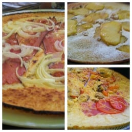 Pannekoek 1) bacon, onion 2) apple, raising, cinnamon, powdered sugar, 3) tomato, mushrooms, ham, cheese