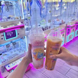 Coconut Peach Bubble and Thai Milk Tea