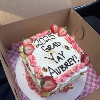 Rolling Sloane’s Bakery - Amazing Strawberry Shortcake Graduation Cake from Rolling Sloane's - Desserts Near Me Rolling Sloane’s Bakery - Amazing Strawberry Shortcake Graduation Cake from Rolling Sloane's - Desserts Near Me