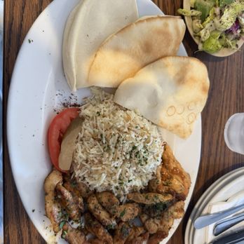 DoughLicious Restaurant & Catering - A closer look at my chicken plate - Mediterranean Near Me - Murrieta, California DoughLicious Restaurant & Catering - A closer look at my chicken plate - Mediterranean Near Me - Murrieta, California
