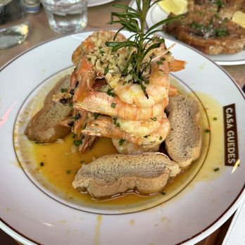 Casa Guedes - Torre de Gambas ao Alho - Shrimp Tower with Garlic - Portuguese Near Me - Porto, 13 Casa Guedes - Torre de Gambas ao Alho - Shrimp Tower with Garlic - Portuguese Near Me - Porto, 13