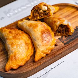 Kussifay Argentine Pizza & Grill