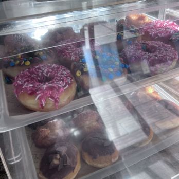 LA Café - Donuts - Breakfast & Brunch Near Me - Los Angeles, California