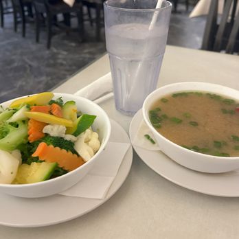 East Street Cafe - Chinese Near Me - Washington, DC, District of Columbia