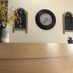 Entourage Salon & Spa - Reception desk