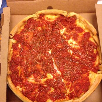 Pete's Pizza #2 - Amaaaazing. Stuffed spinach and pepperoni pizza; fresh homemade tomato sauce and buttery crust; yum - Pizza Near Me - Chicago, Illinois