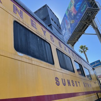 Carney's Restaurant - Outside - Burgers Near Me - Los Angeles, California
