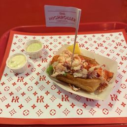LOBSTER ROLL - Half Size TG LOBSTER ROLL - Half Size TG