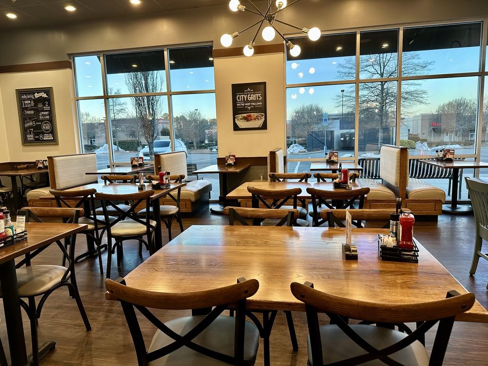 Another Broken Egg Cafe