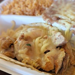 El Maguey Taqueria - Chicken taco with cheese for the kid