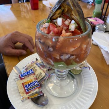 Ana's Place - Vuelva la vida - Mexican Near Me - Tulare, California