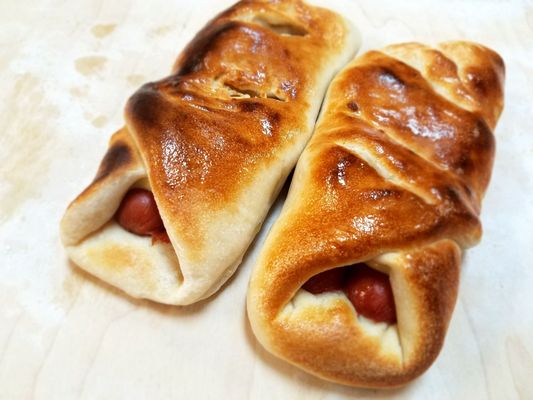 Al Medina Bakery by null