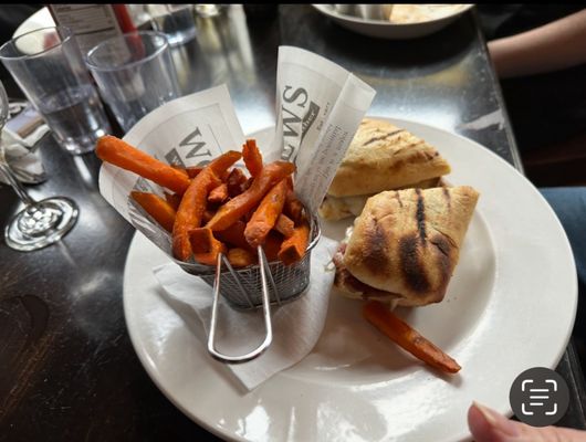 O'Shaughnessy's Public House by null